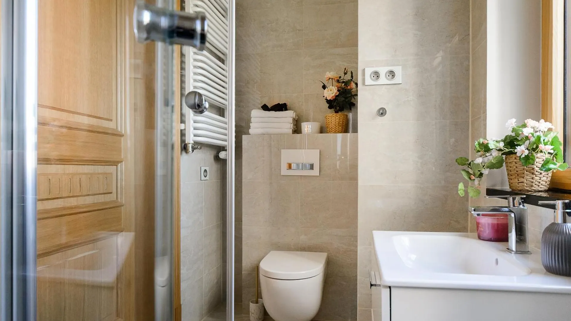 Apartman Lumina Premium Apart Near Mennica Residence Varsó