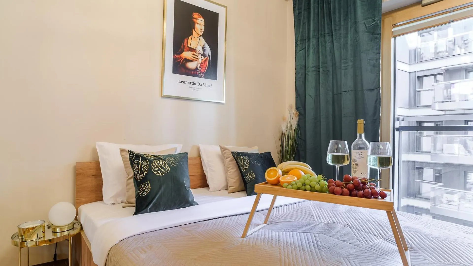 Lumina Premium Apart Near Mennica Residence Warsaw Apartment
